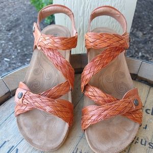 Taos sandals